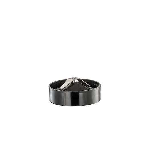 Photo of BLACKDECKER BX520 black food processor bowl with stainless steel blade, front angle on white background.