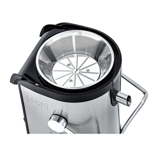 BLACK+DECKER JE800 stainless steel juicer top view with metal filter basket and spout.