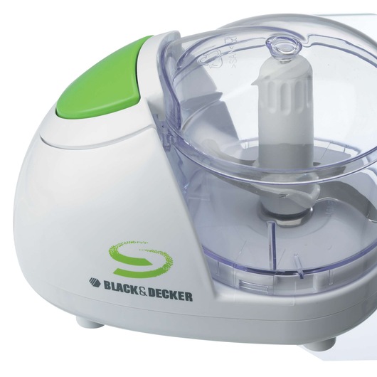 BLACKDECKER SC5000 food chopper, white body, green button, clear plastic bowl, front angle.